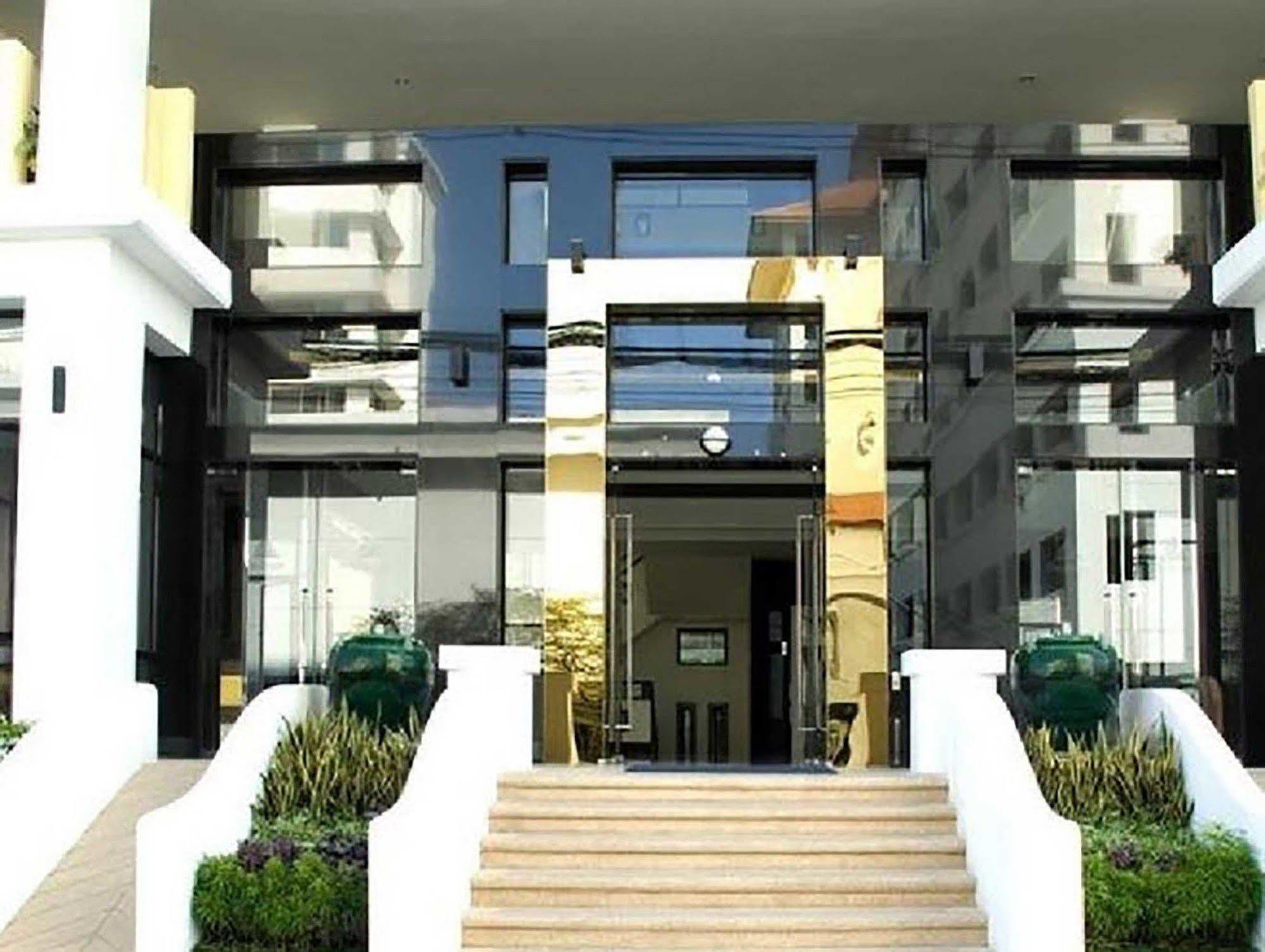 Hotel The Empire Nimman Chiang Mai Esterno foto